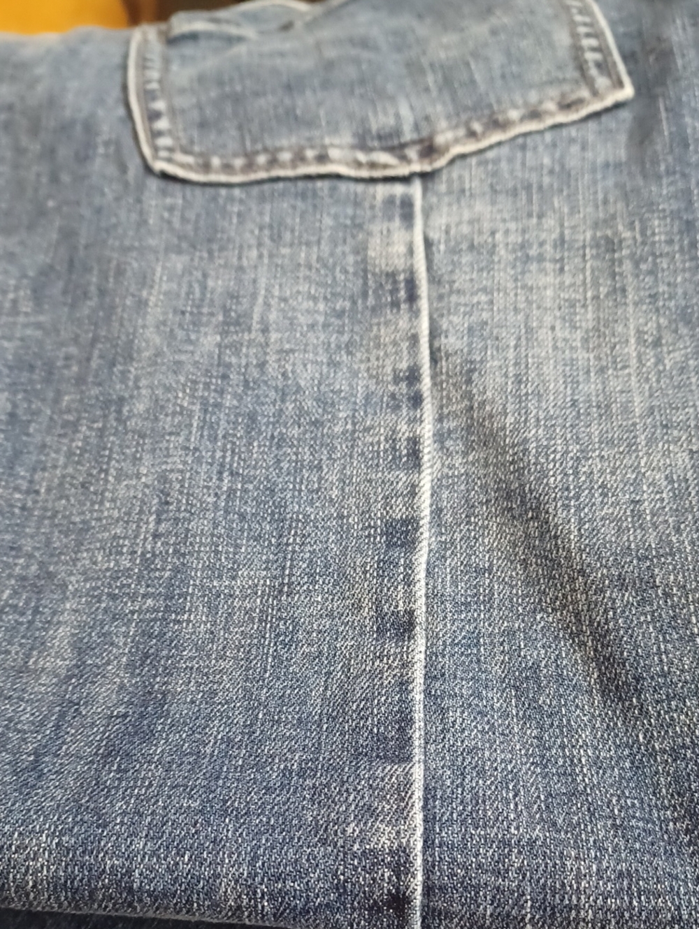 Cabi Soho Cropped Jeans Sz.4. Rear Stitched Seam. L.26.5". R.9.5". W.27". - Picture 8 of 8